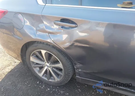 2015 Subaru Legacy 3.6R Limited z USA, uszkodzony, nr VIN 4S3BNEN66F3032057